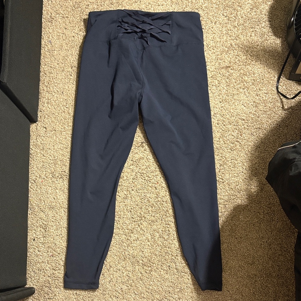 Yogalicious Lux Blue Leggings size large.